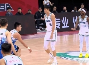 开云下载-青岛队逆转上海队，克莱统治全场