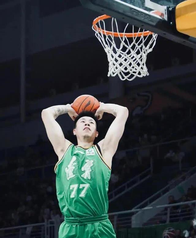 辽宁男篮孱弱失分，士气跌至谷底的简单介绍