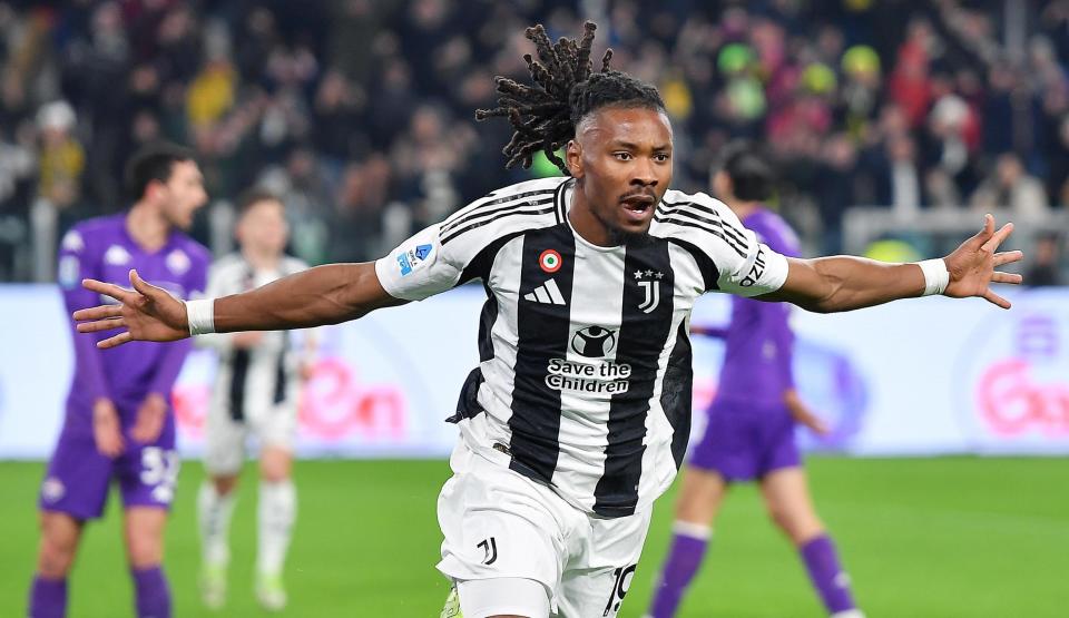 包含佛罗伦萨双前锋梅纳、卡尔达拉接连进球,助球队横扫维罗纳的词条 包含佛罗伦萨双前锋梅纳、卡尔达拉接连进球,助球队横扫维罗纳的词条