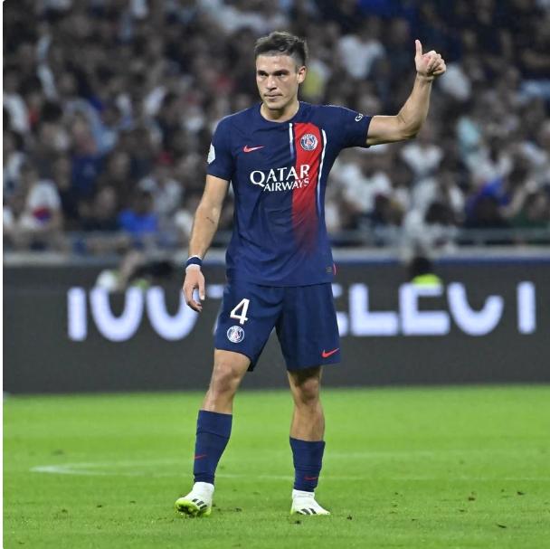 巴黎飞翔，利用奈马梅开二度晋级欧洲的简单介绍