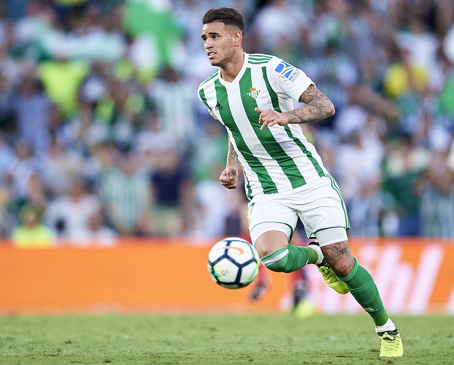 巴拉圭前锋正式退役，将成为球迷怀旧的传奇