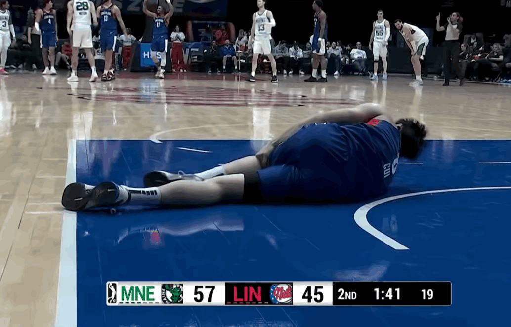 关于篮网队表现不佳阵容伤病成隐患的信息