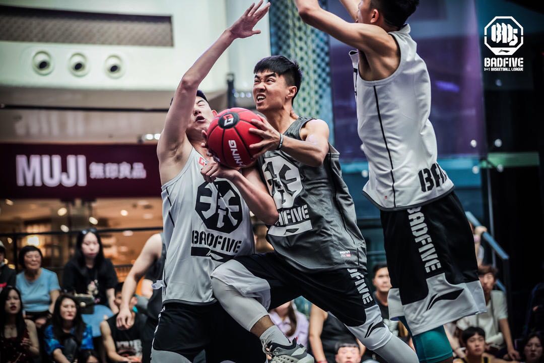 包含顶级联赛热身对决开幕式美妙缤纷的词条