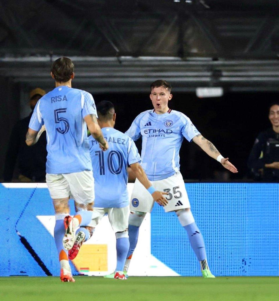 巴塞罗那遭遇曼城逆袭，梅西独得一球难救主