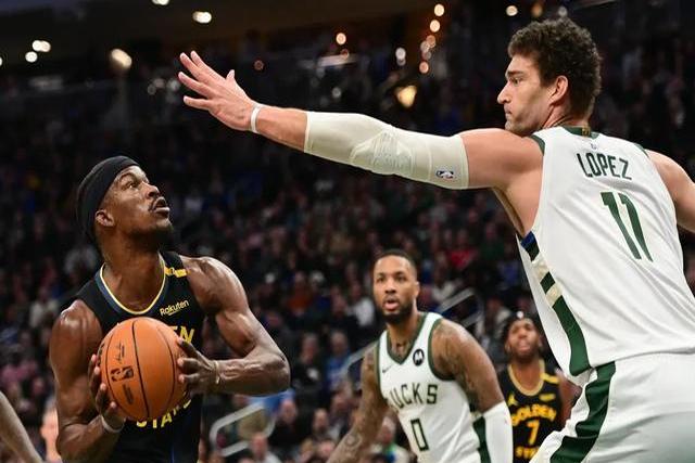 NBA官方：爵士主场告捷，取得常规赛系列赛成功的简单介绍