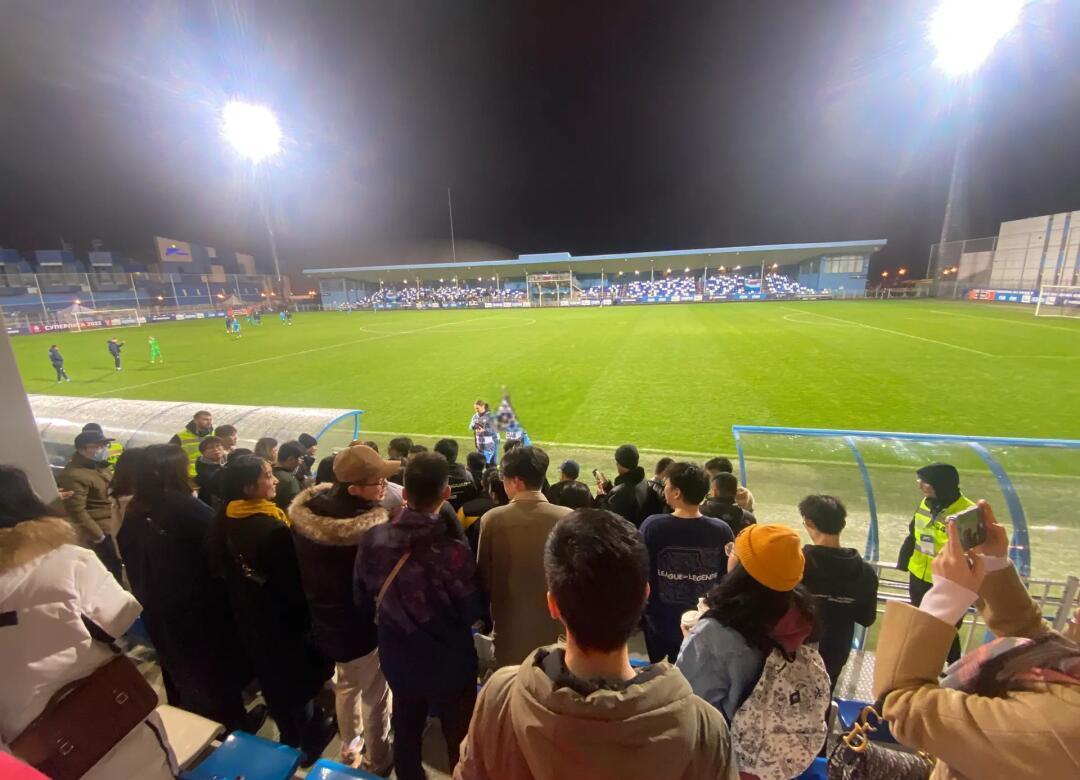 包含热血沸腾！足球巨人们的激情碰撞的词条