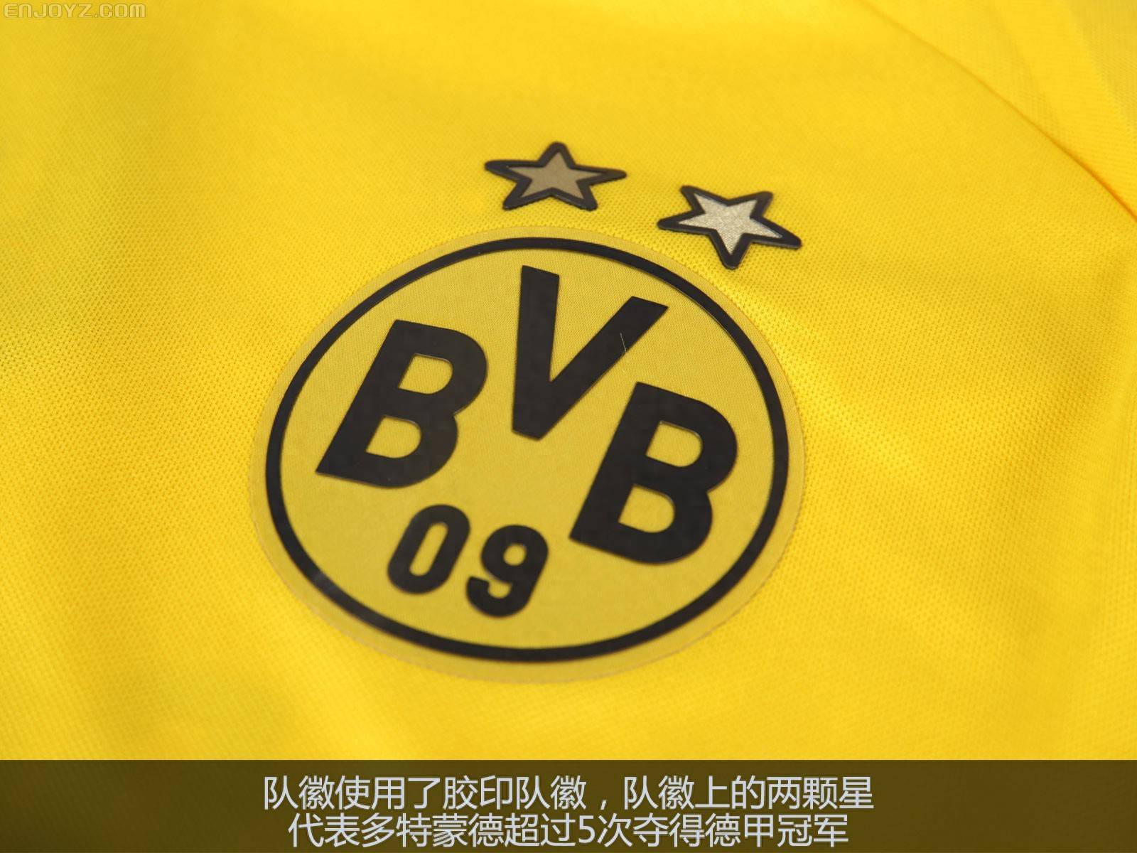 包含里尔签下法甲后卫，意图加强球队防线的词条