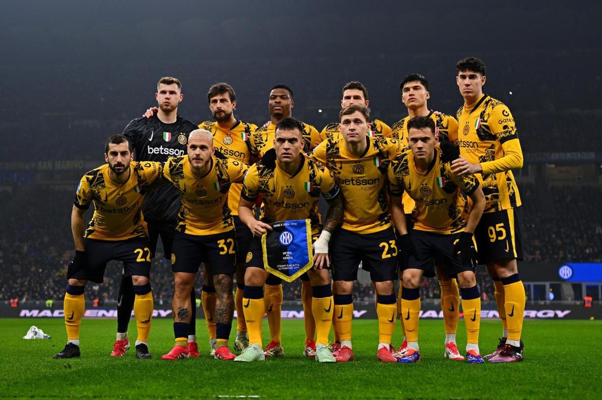 那不勒斯队伍奋力拼搏,追赶领先者的简单介绍 那不勒斯队伍奋力拼搏,追赶领先者的简单介绍