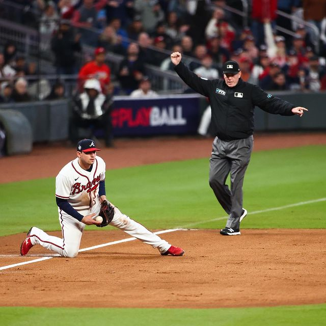 勇士迎来一场不可思议的棒球对决的简单介绍 勇士迎来一场不可思议的棒球对决的简单介绍