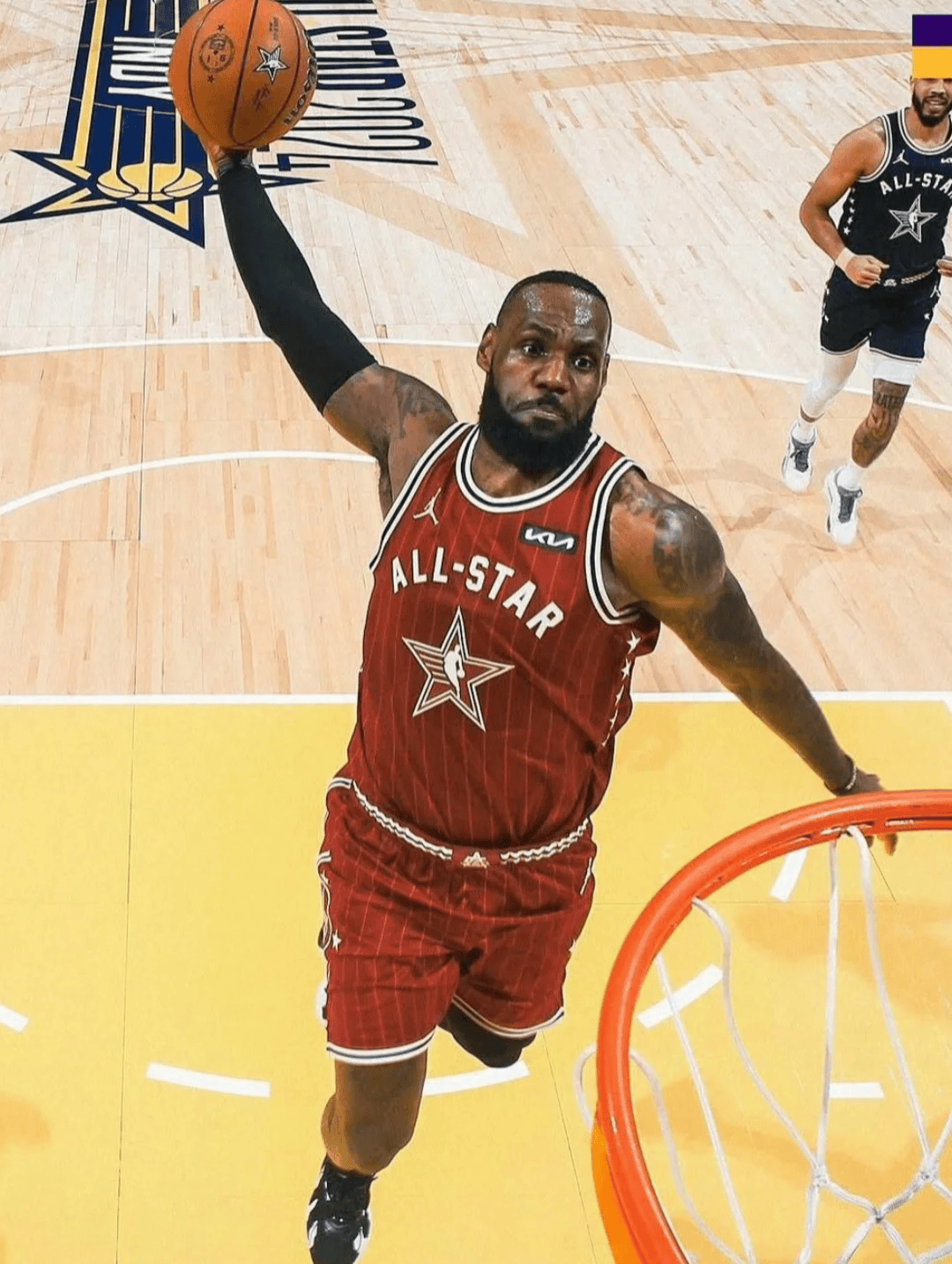 包含足球明星詹姆斯将伤退的词条 包含足球明星詹姆斯将伤退的词条