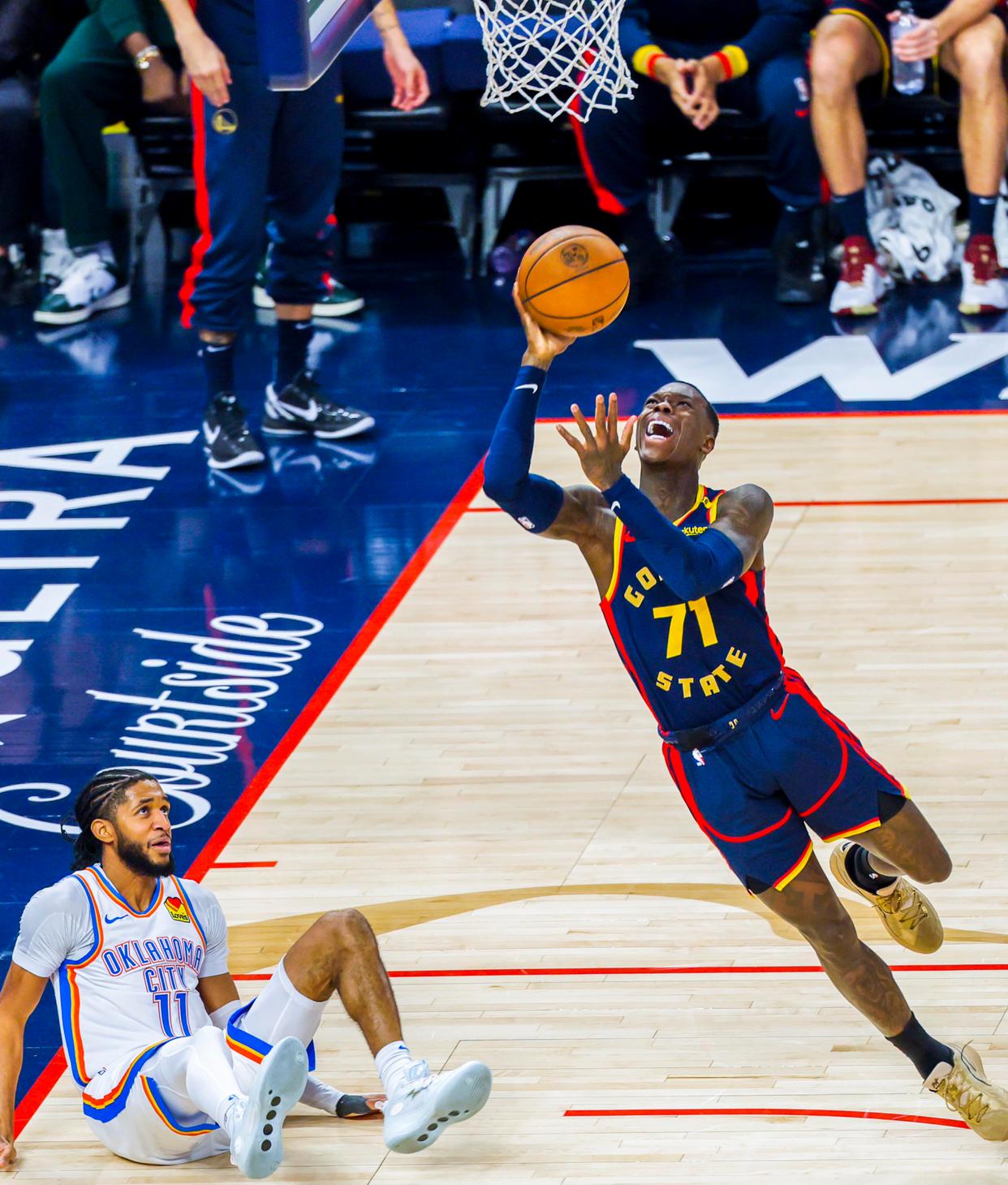 伦敦举行篮球比赛,勇士表现激烈 伦敦举行篮球比赛,勇士表现激烈