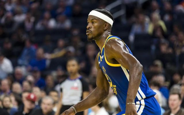 伦敦举行篮球比赛,勇士表现激烈 伦敦举行篮球比赛,勇士表现激烈