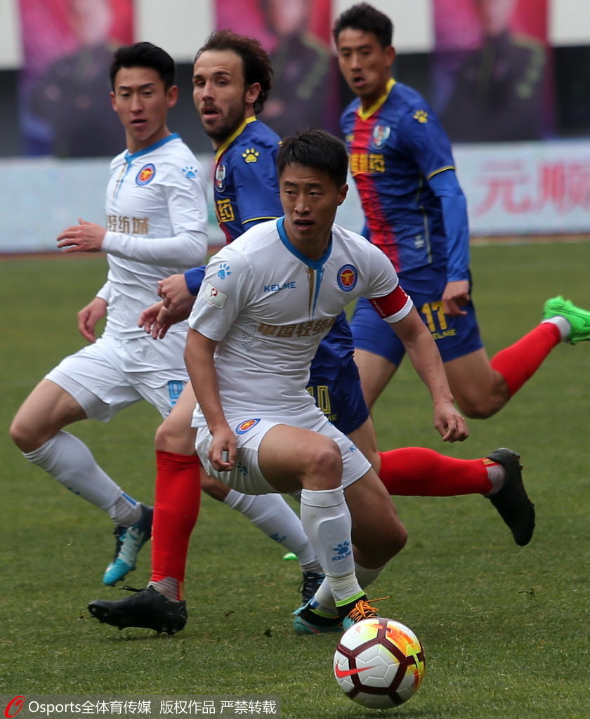 黄海门将神勇扑救,保住球门不失一球的简单介绍 黄海门将神勇扑救,保住球门不失一球的简单介绍