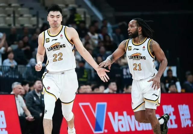 辽宁男篮新帅接手,全队火力全开 辽宁男篮新帅接手,全队火力全开