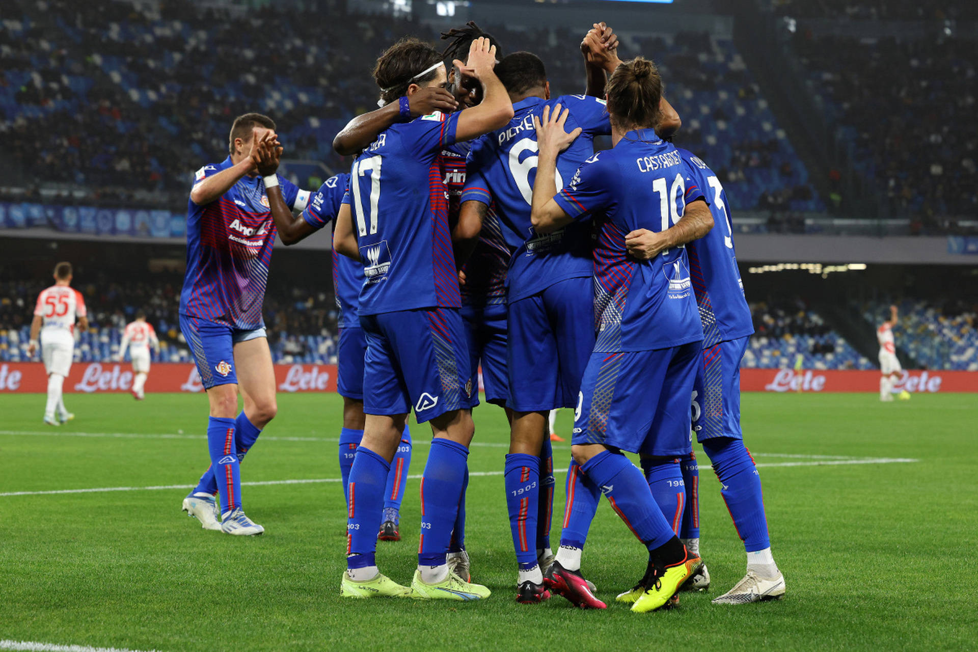 包含那不勒斯主场优势明显,迎接强劲对手的词条 包含那不勒斯主场优势明显,迎接强劲对手的词条