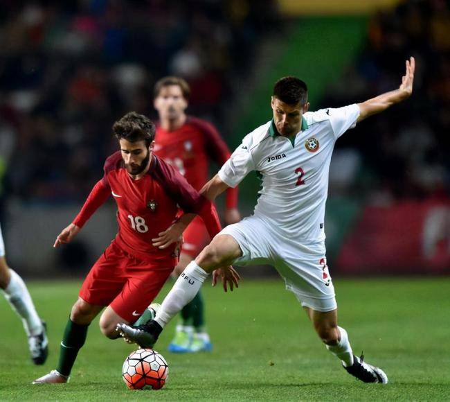 高水平对抗:世界级足球赛事势必掀起热潮的简单介绍 高水平对抗:世界级足球赛事势必掀起热潮的简单介绍