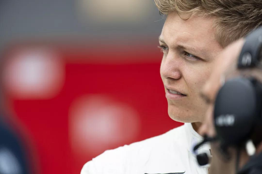 斯洛伐克不敌德国,小组出线前路漫长 斯洛伐克不敌德国,小组出线前路漫长