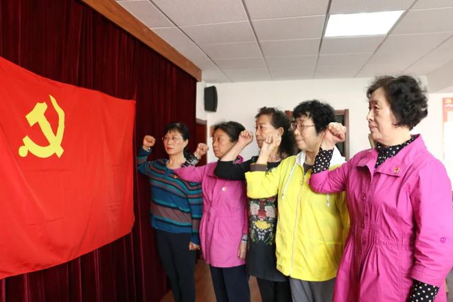 千锤百炼,球员迎难而上谱写胜利赞歌! 千锤百炼,球员迎难而上谱写胜利赞歌!