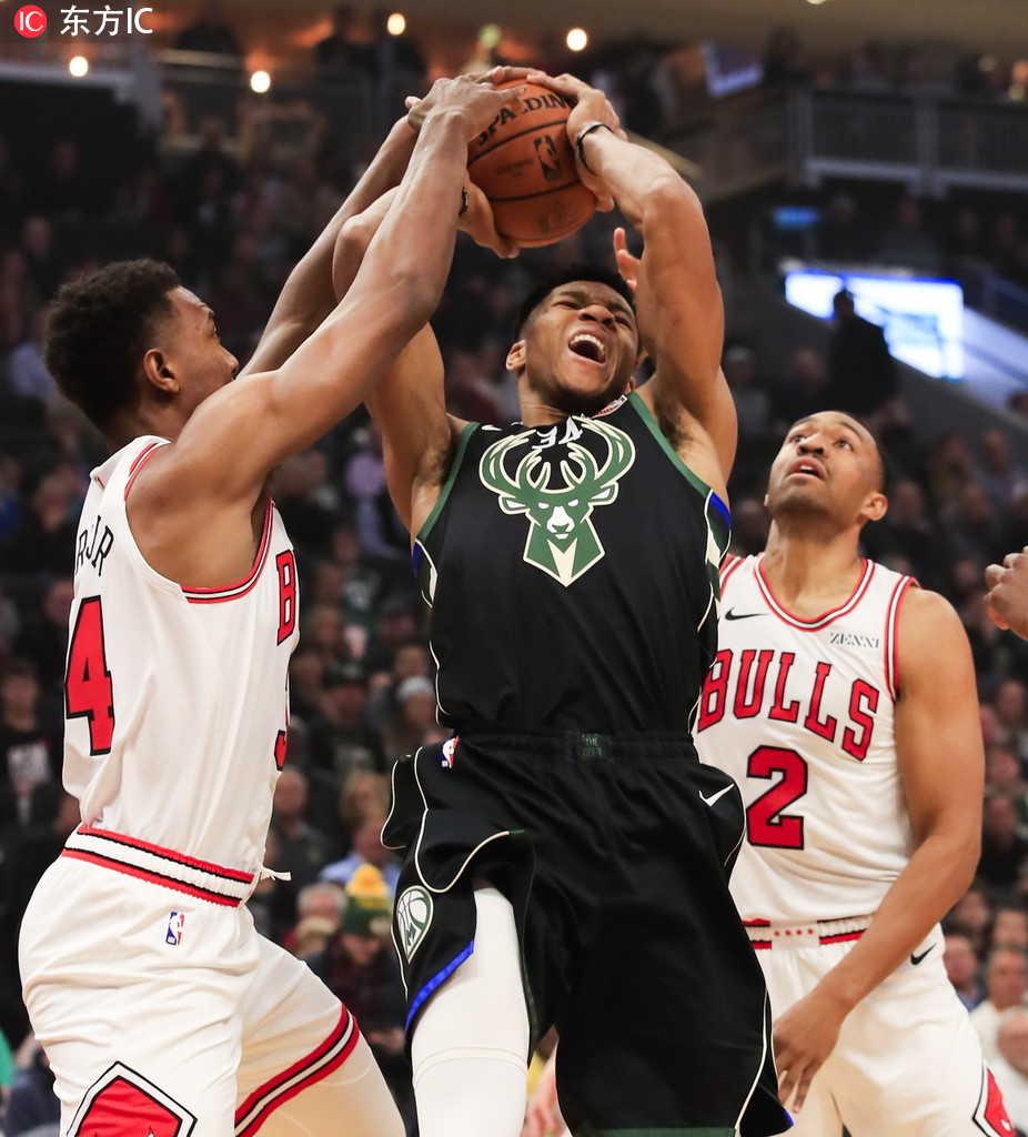 公牛逆转雄鹿,丹尼·格林统治全场的简单介绍 公牛逆转雄鹿,丹尼·格林统治全场的简单介绍