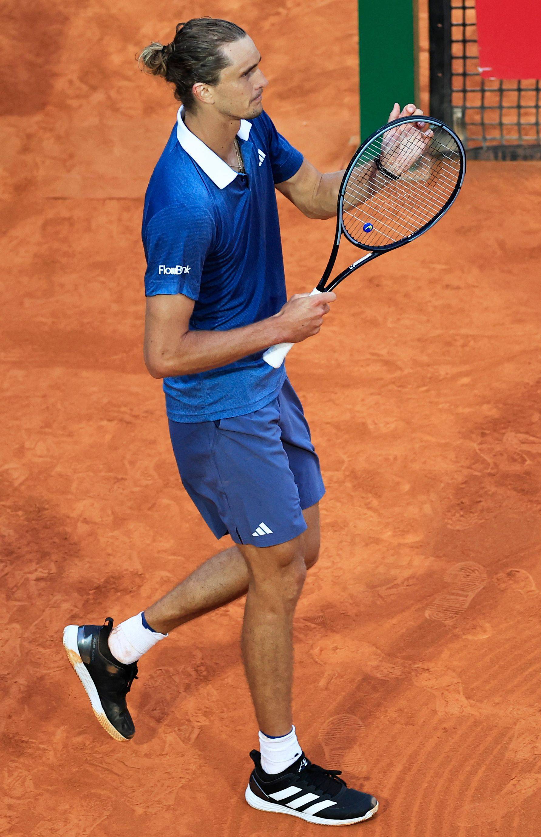 关于德国网球队绝杀西班牙网球队,兹维列夫惊艳世界的信息 关于德国网球队绝杀西班牙网球队,兹维列夫惊艳世界的信息